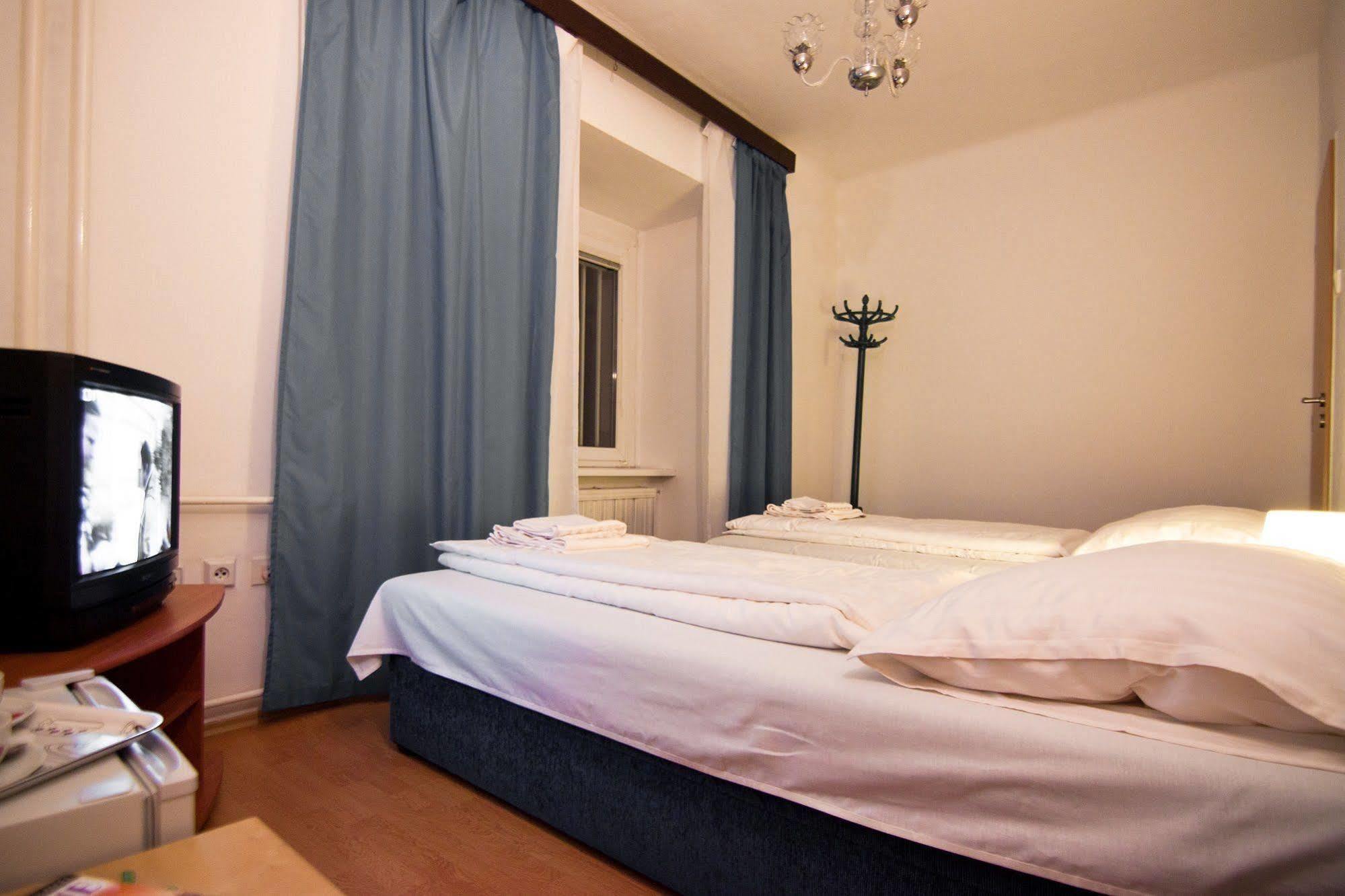 Pension Nika Prague Exterior photo